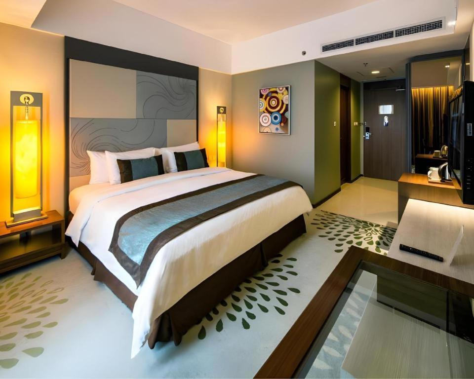 Artotel Suites Bianti Jogyakarta Zewnętrze zdjęcie